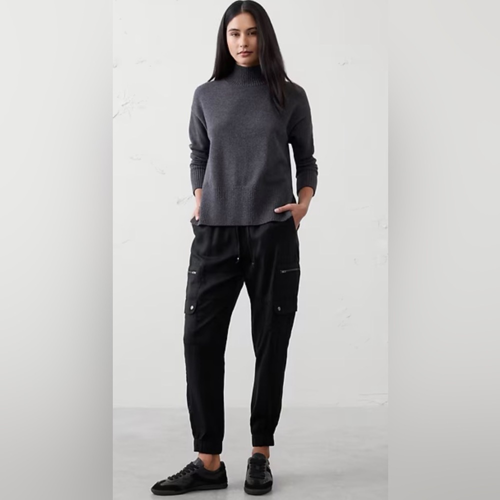 3 Pairs Banana Republic Women’s Tencel Cargo Joggers Pants Medium Petite - Picture 7 of 9